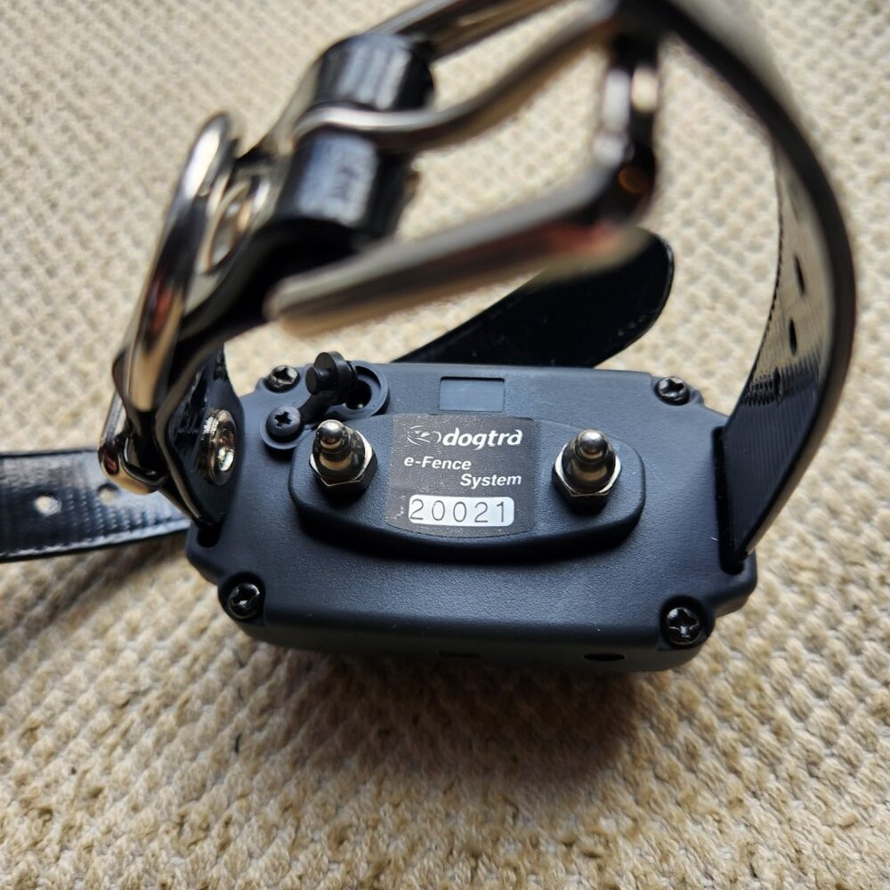 Dogtra e-Fence System Dog Control Replacement part Collar Only w Charger SD-0016 - Picture 3 of 6